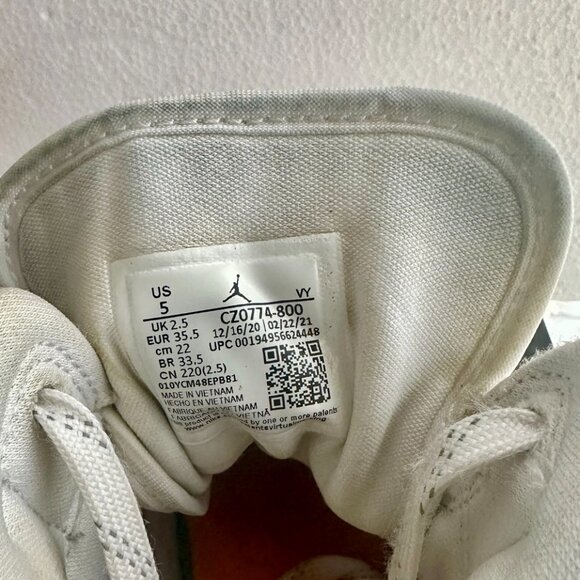 Womens Nike Air Jordan 1 Mid SE Bright Citrus/White Size US 5 Great Condition! - Picture 2 of 5